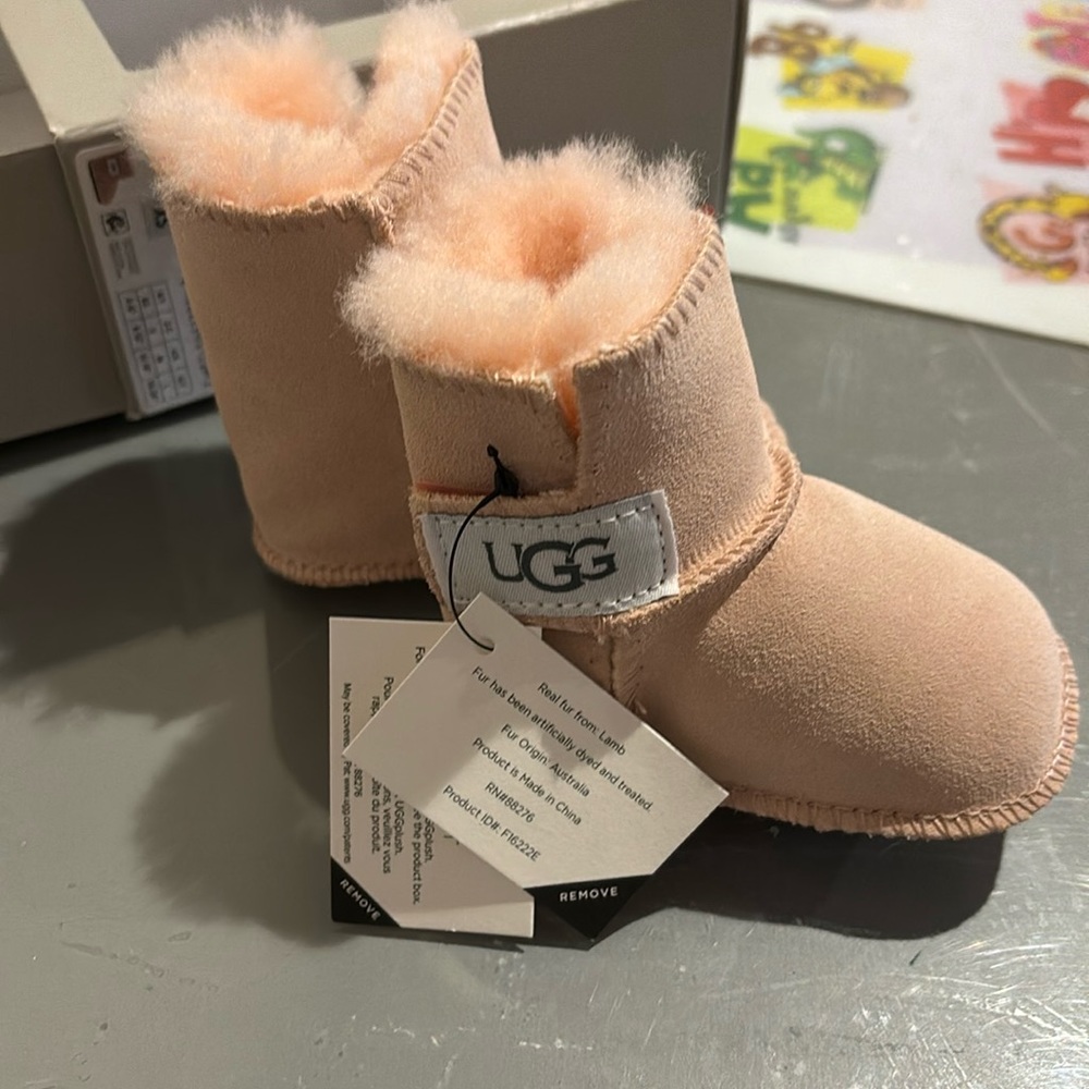 Xs pink baby Uggs